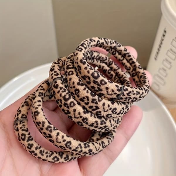 Høyelastisk hårstrikk med leopardmønster – Sømløst design, skånsom mot håret