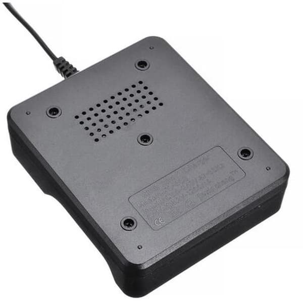 Hurtigoplader til AA- og AAA-batterier. Velegnet til batterier: 10440, 14500, 17670, 18650, 18700.