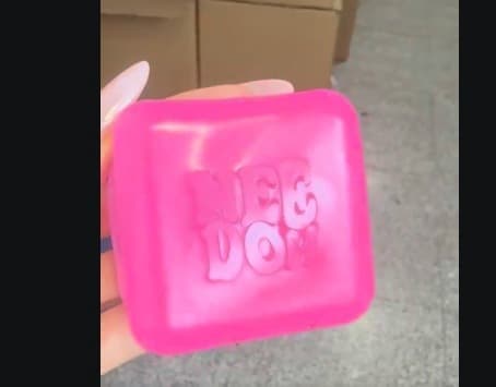 Stressaflastende legetøj, blød og sød fidget spinner, sensorisk afslapning, bærbar gave velegnet til børn og voksne *Pink terning*