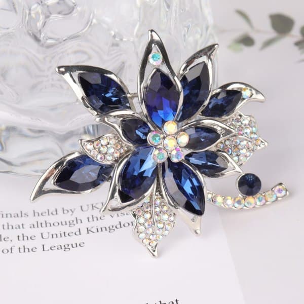 Lavendelblomst broche krystal rhinsten tulipan