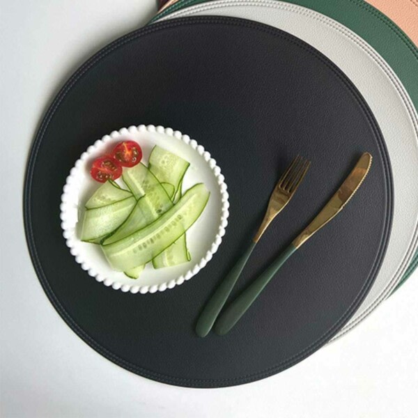 4-pack placemat i konstläder, rund, svart, 38x38cm