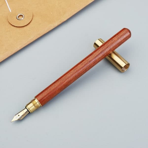 Springvand pen Gave pen Springvand pen