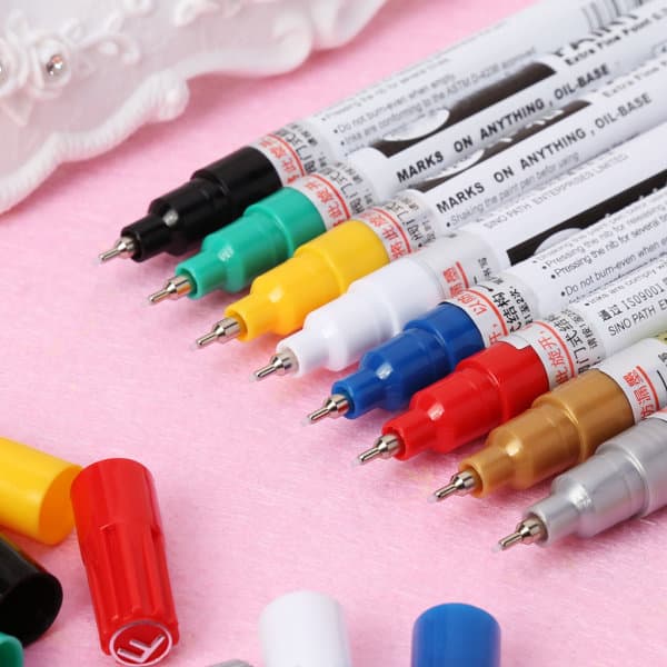 Universal 0,7 mm til ekstra fin spids permanent maling metallisk markør pen DIY kunst
