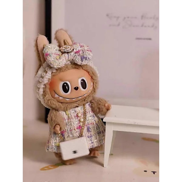 Hot Original 17cm Labubu Dukkeklær Hjerterytme Makron Baby Hengesmykke Klær Emalsje Ansikt Klær Tegneserie Utskiftning Dekor Gaver D white Only clothes 17CM No Doll