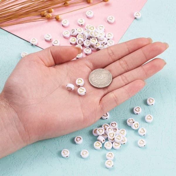 500 stk. 7x4mm Hvide Akryl Perler Guld Hjerte Pony Perle
