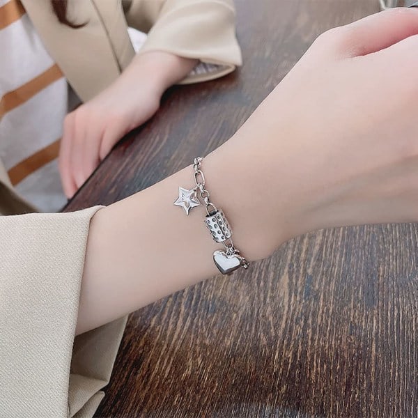 Armband för kvinnor i 925 sterling silver med personligt kärleksstjärnhänge och utsökt handgjord smycke