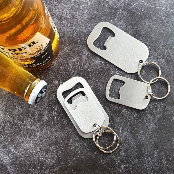 Nøkkelring i rustfritt stål for kapselåpner, robust og holdbar, 2 stk til å sende til venner, lett og enkel å bære,