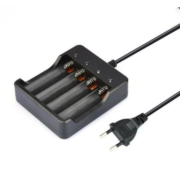 Snabbladdare för AA- och AAA-batterier. Lämplig för batterier: 10440, 14500, 17670, 18650, 18700.