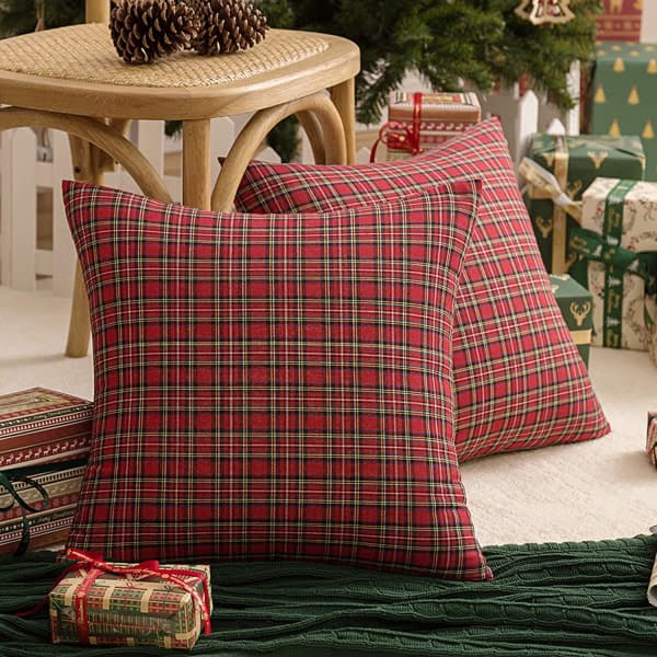 2-pack julrutiga kuddfodral röd och grön, 18x18\"