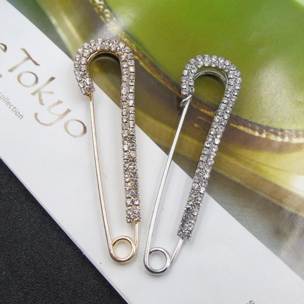 4 stk. Dame broche nåle sweater sjal clips 2 stilarter guld, sølv