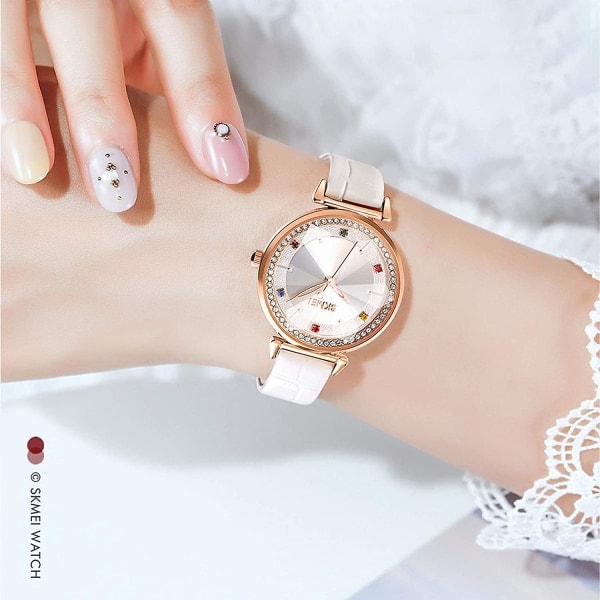 Elegant Kvarts Armbandsur i Läder, Vattentätt white