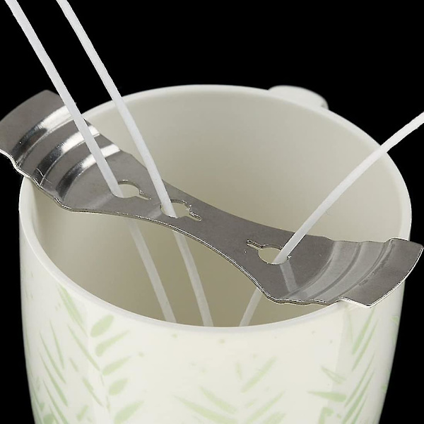 Kynttilän sydänlanka keskityslaitteet Kynttilän sydänpidike Metalli Kynttilän sydänpidike Leike Keskityslaite 3 Reikä Kynttilänvalmistustyökalu Käsintehtyihin Diy-kynttilöihin 12 Kpl