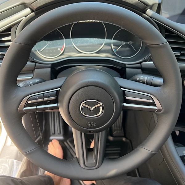 Skräddarsydd rattfläta för Mazda 3 Axela 2019 2020 CX-30 2020 MX-30 2020 Bilinredning