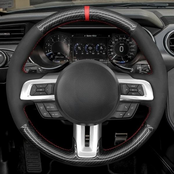 Handsydd svart PU kolfiber mocka rattöverdrag för Ford Mustang 2015 2016 2017 2018 2019 2020