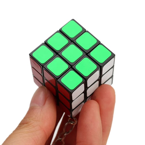 Magiska Kub Nyckelring 3X3X3 3Cm Magiska Kuber Gåva Magisk Kub Hänge Twist Pussel Leksaker För Barn No key chain
