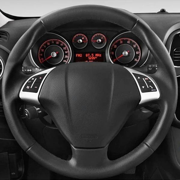 Rattstyrningsöverdrag i mjukt svart konstläder för Fiat Grande Punto Bravo Linea 2007-2019 Qubo Doblò Opel Combo