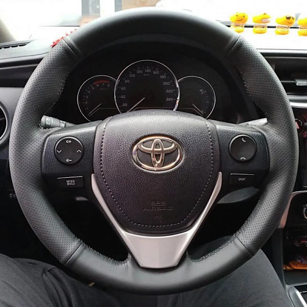 Rattskinnsöverdrag för ratt i flätad konstläder för Toyota RAV4 2013-2019 Corolla 2014-2019 Auris 2013-2016 Scion iM 2016