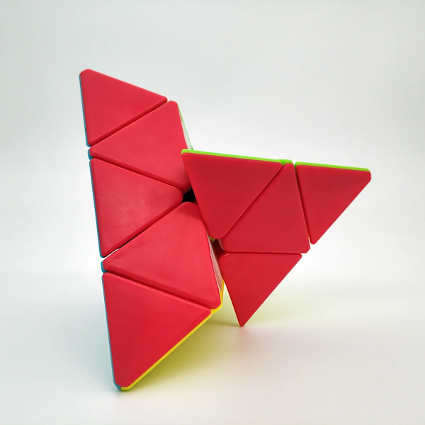 Qiming S2 Pyramid 3X3 Magic Cube Professionell Cubos Magicos Leksaker för Barn Höghastighets Kub Pussel Leksak 2x2 Pyramid