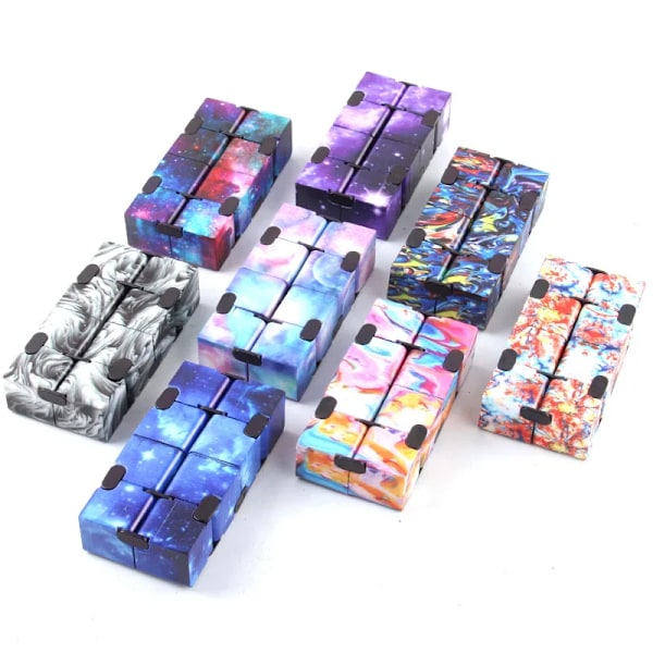Infinity Magic Cube Fyrkantiga Pussel Leksaker Lindra Stress Handspel Fyrhörns Labyrint Leksaker Barn Vuxen Dekompression White