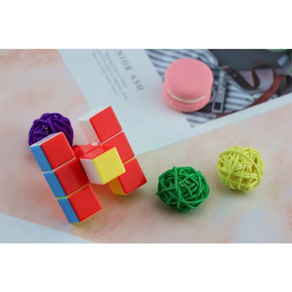 Ny Yj 1X3X3 Magisk Kub Pedagogiska Leksaker Twist Speed Magic Square Cubo Pussel Pedagogiska Födelsedagsleksaker Present C3