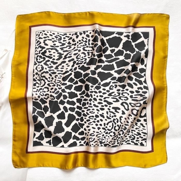 Typ 49 70X70Cm Dam Siden Satin Scarf Mode Huvudduk Tryckt Näsduk Fyrkantigt Huvudband
