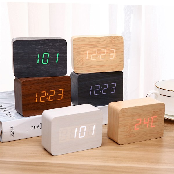 Trä Digital Väckarklocka med Justerbar Ljusstyrka, Röststyrning, LED-Klocka, Rektangulär Display, Tid, Temperatur, Heminredning