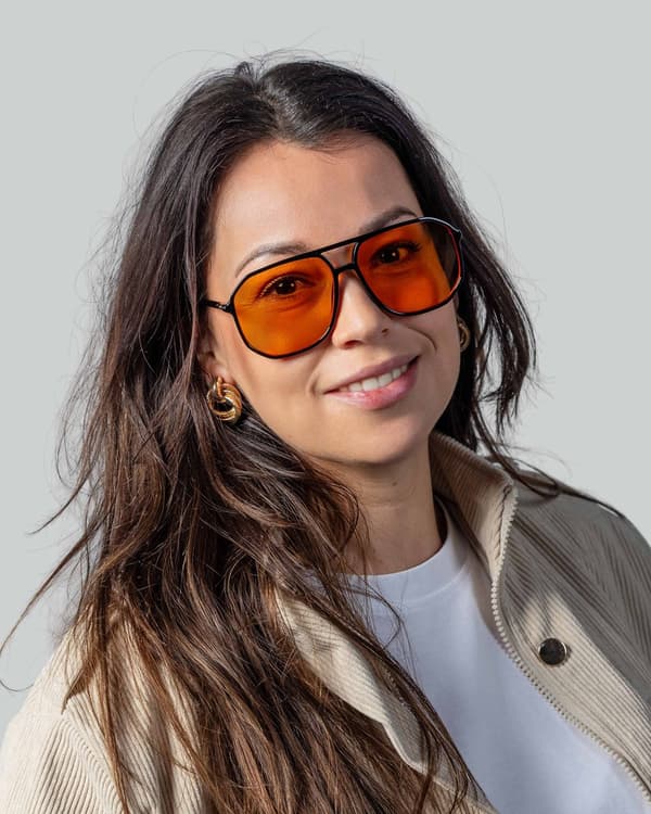 Orange Lins Solglasögon för Män Kvinnor, Retro Aviator Stil med UV400 Skydd, Lättviktsbåge för Festivalfest, Svart