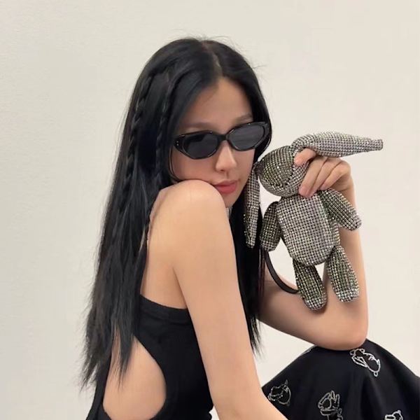 Retro Rektangulære Solbriller til Kvinder Små Clout Briller Fashion Designer Cool Firkantede Nuancer med Lille Ansigt Smalt