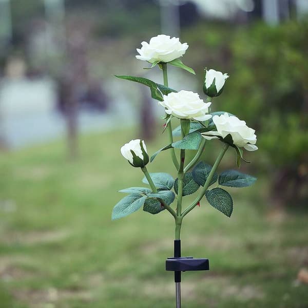 [RM] Solcellelamper i blomsterform til haveudsmykning -- hvid KLB