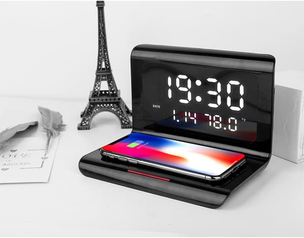 [RM]Creative Digital Alarm Clock, Wireless Fast Charging, Multifunctional Three-in-One Mobile Phone Wireless Charging Alarm Clock Black