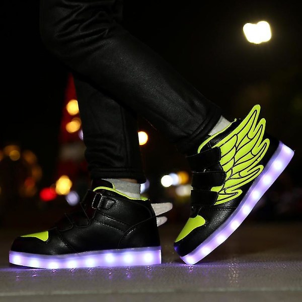 Led Light Up Hi-top Skor Med Wing USB Uppladdningsbara blinkande Sneakers För Småbarn Barn Pojkar Flickor Black Green 32