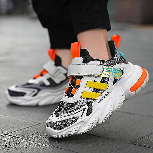 Barn Sneakers Fly Weaving Löparskor Mode Sport Skor 30