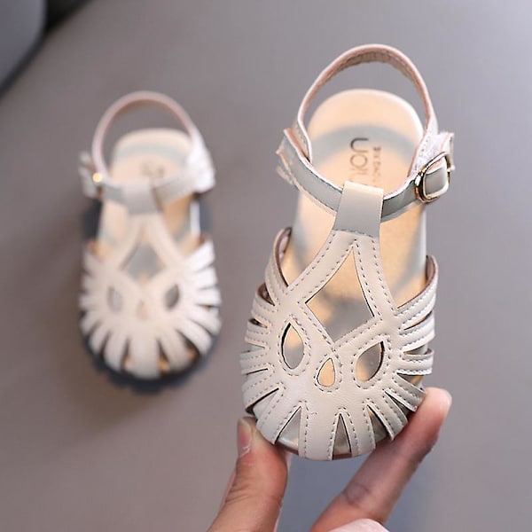 Mjuka barnskor sommar T-rem Stängd tå Små barnskor Flickor Prinsessa Halkfria strandsandaler Csh1102 Beige 26 Insole16.7CM