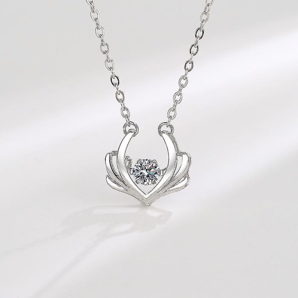 S925 Sterling Silver Halsband Kvinnlig Enkel Nisch Design Hänge Bankande hjärta Nyckelbenskedja