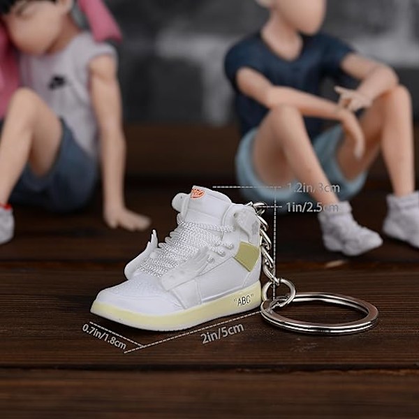 3-pack Mini Sneaker Nyckelring, 3D Basketboll Nyckelringstillbehör för Män, Kvinnor, examenspresenter, inspirerande gåvor, James