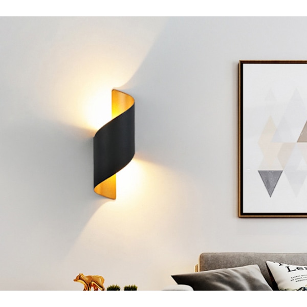 10W LED-seinävalaisin, vedenpitävä lämmin väri (musta)
