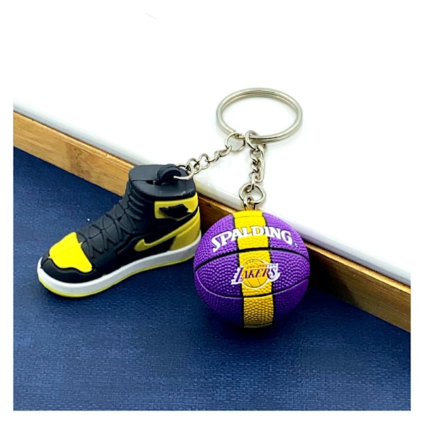 3-pack Mini Sneaker Nyckelring, 3D Basketboll Nyckelringstillbehör för Män, Kvinnor, examenspresenter, inspirerande gåvor, Lakers