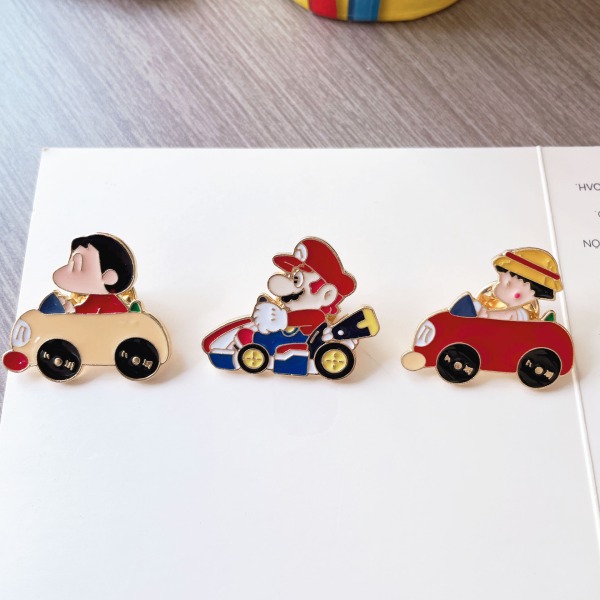 5 st söt seriefigur körbrosch, Crayon Shin-chan, Mario