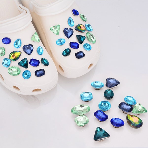 28 st skor dekoration charms DIY skor tillbehör med kristall strass i många former perfekt för trädgårdsclogs strandsandaler