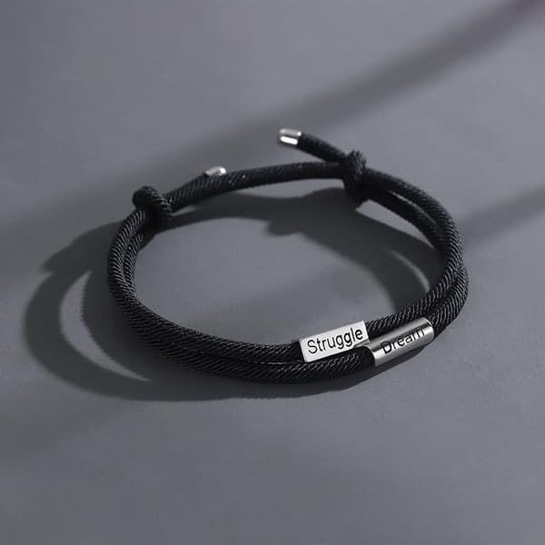 Flätat armband, \"Struggle Dream\", justerbart, rött