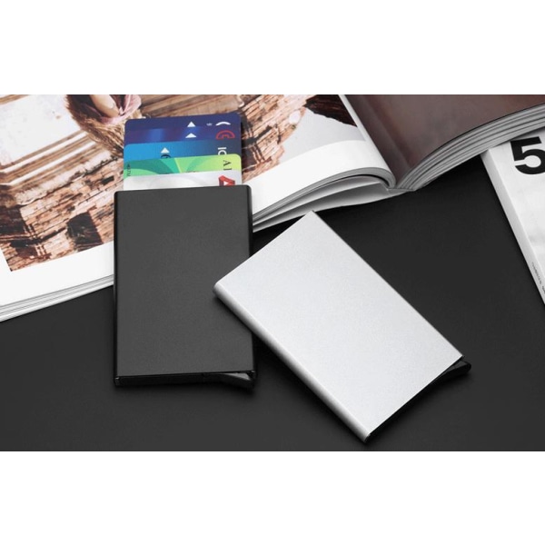 RFID-suojattu korttiteline alumiinia, eri värejä Silver