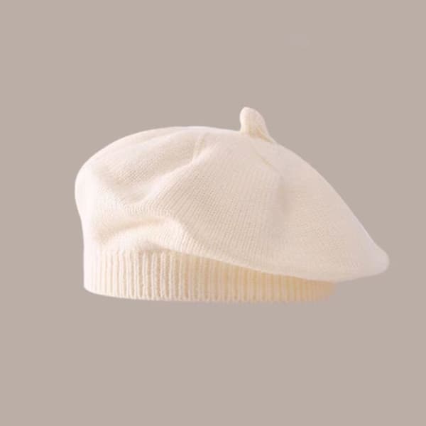 Söt babystickad baskermössa - varm enfärgad vintermössa för barn, perfekt utomhuspresent Beige