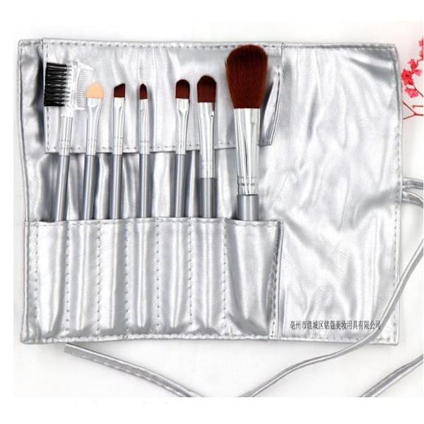 Make-up brushes 7 parts with case - Silver