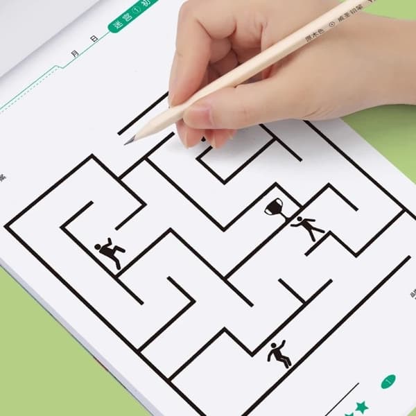 Children's Concentration Maze Book - Fun Thinking Development Toy for Attention Training A3