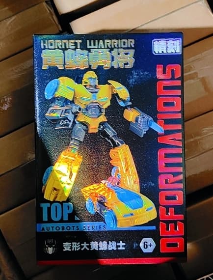 Transformers One Megatank OP Commander Bee Action Figure - Robotleksak för samlare bee