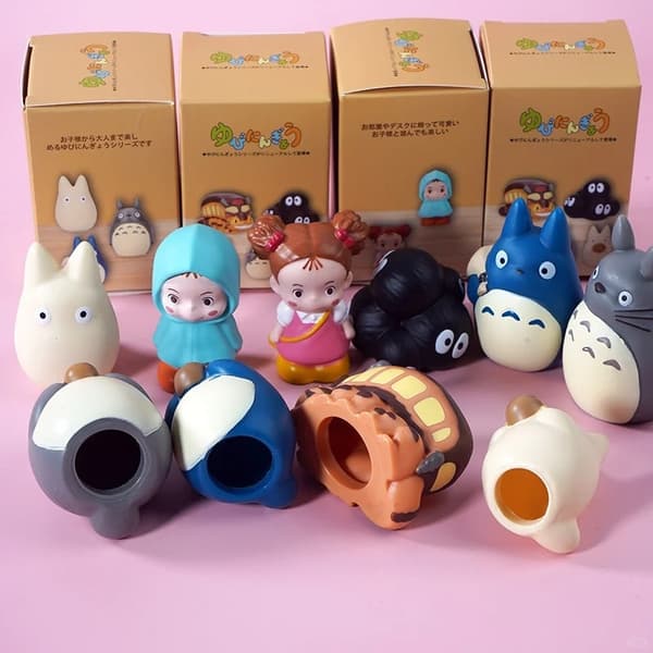 Söt Totoro Mini Finger Doll Blind Box - bedårande anime djurfigur leksak för barnpresenter Random 1 PC