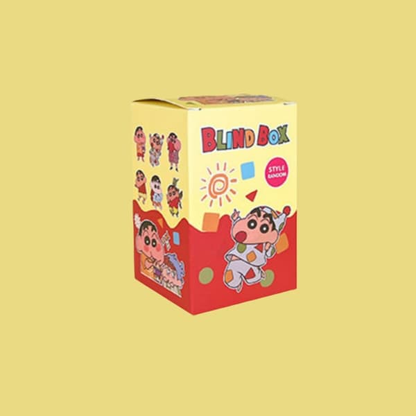 Crayon Shin-chan Pikachu Blind Box Doll - Söt skrivbordsdekoration & julklappssamling Random 1pcs