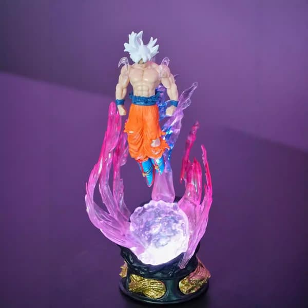 24 cm Ultra Instinct Son Goku PVC figur - Dragon Ball Light-Up samleobjekt Modelgave wukong Size without box