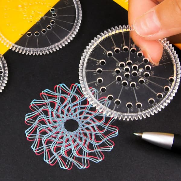 10-33 st Spirograph Design Arts Craft Kit Classic Amazing Rainbow Magic Scratch Paper Set Barn Barn Pedagogiska ritleksaker 33Pcs Set