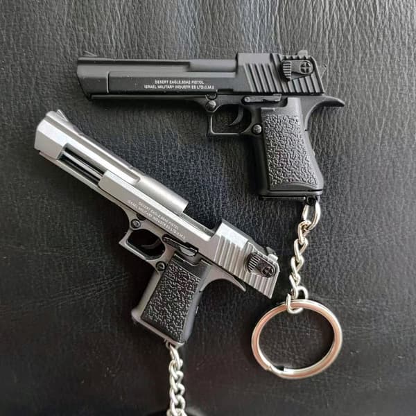 Mini Metal Desert Eagle Pistol Nøglering Model - Legetøjspistol i skala 1:4 til gaver og samleobjekter Grey